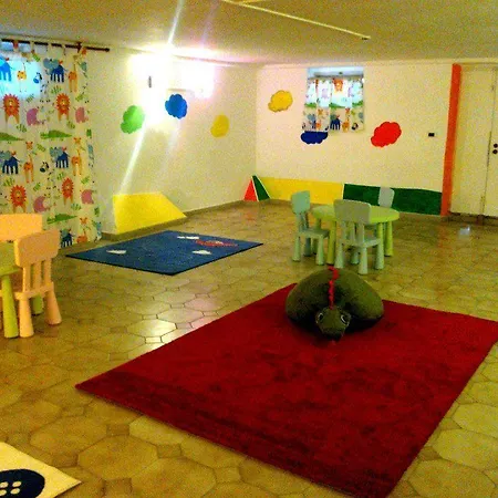 Continental ホテル 3*