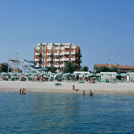 Continental Hotel 3*