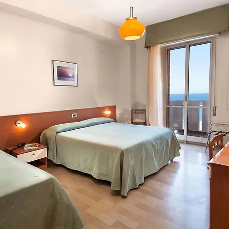 Continental 호텔 3*